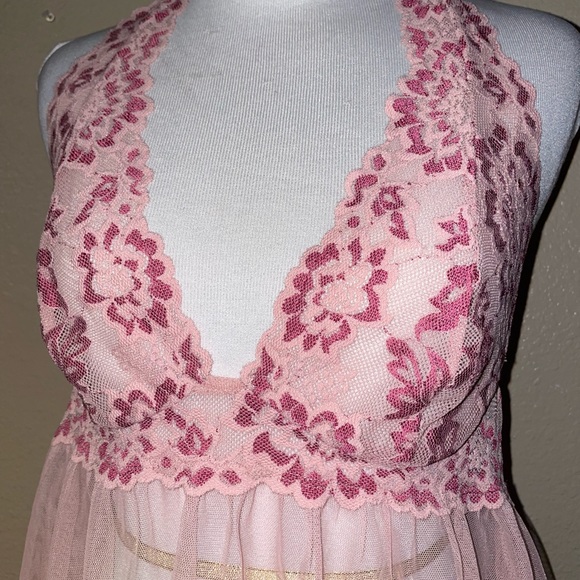 Victoria Secret night gown - Picture 4 of 5